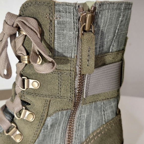 SOREL Major Carly Olive Green Suede Canvas Lace Up Combat Boots Women's Size 6.5 - Picture 14 of 16